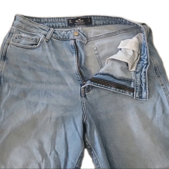Hollister Womens Ultra High Rise Light Wash Mom Jean 13S/ 31 - Picture 8 of 15